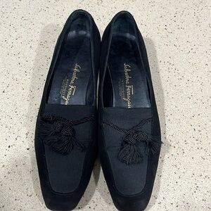 Salvatore Ferragamo sz 6 heeled loafers square toe with tassel made in Italy